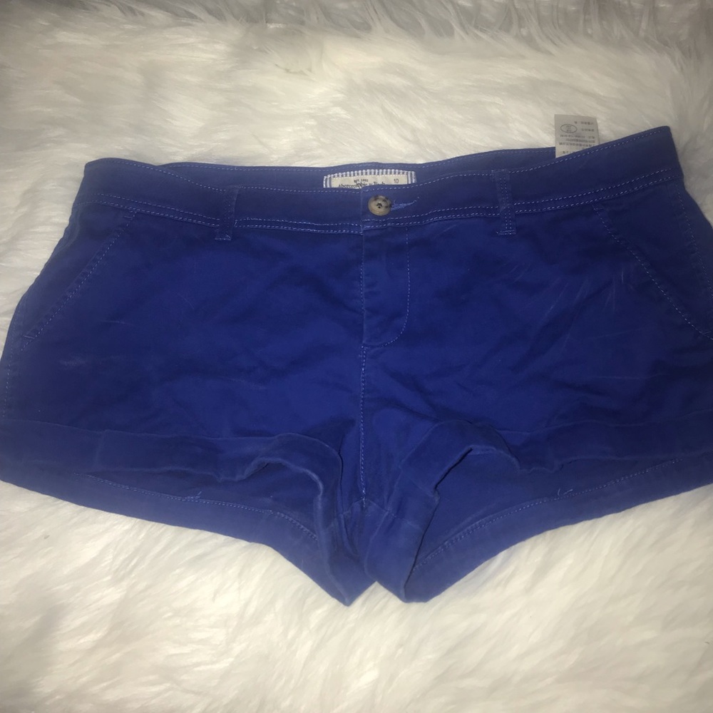 Adorable Abercrombie & Fitch Blue shorts